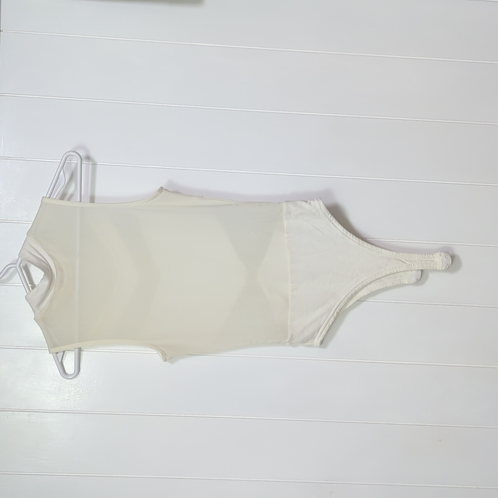 ❤️5/$25 Elegant Cream Sheer Sleeveless Top Body Suit - Picture 4 of 5